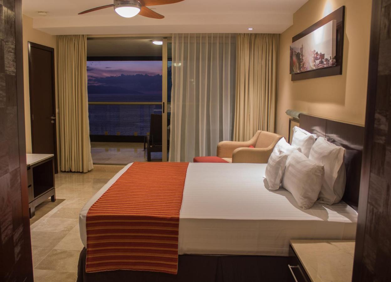 Sunset Plaza Beach Resort Puerto Vallarta All Inclusive Екстериор снимка