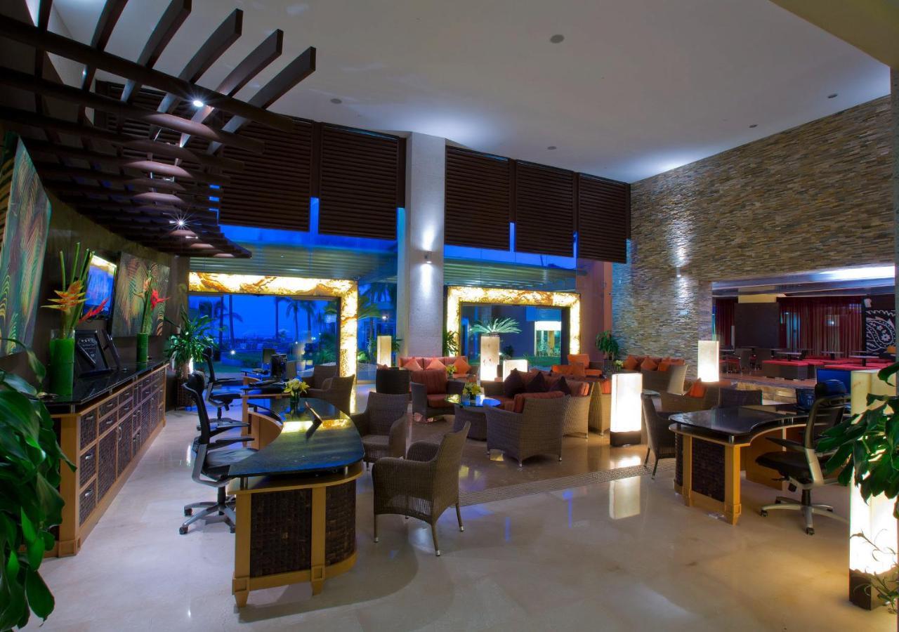 Sunset Plaza Beach Resort Puerto Vallarta All Inclusive Екстериор снимка